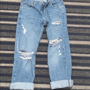 Vintage Levis Distressed 90s in Size 29